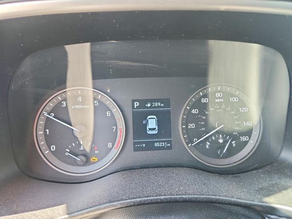 2019 HYUNDAI TUCSON SE