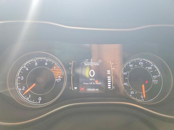 2019 JEEP CHEROKEE LATITUDE PLUS 4X4
