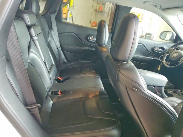 2019 JEEP CHEROKEE LATITUDE PLUS 4X4