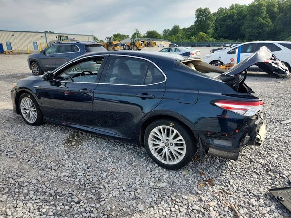 2019 TOYOTA CAMRY SOLA SE/XLE Hybrid