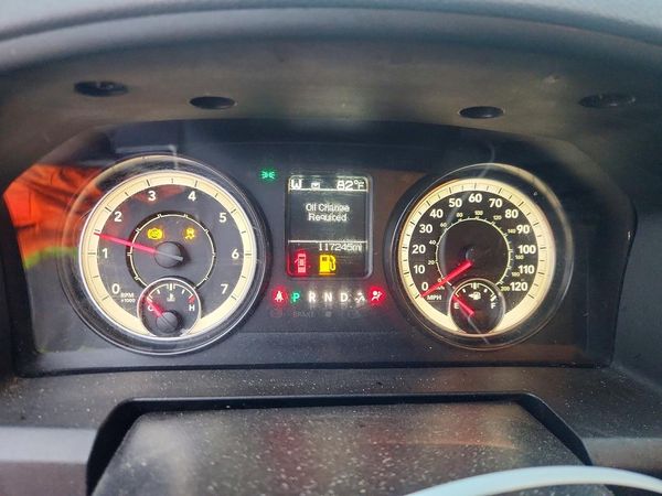 2016 RAM 1500 SLT QUAD CAB 4X2