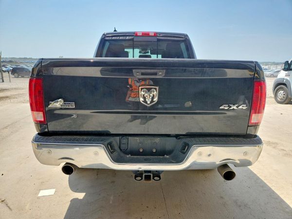 2015 RAM 1500 SLT