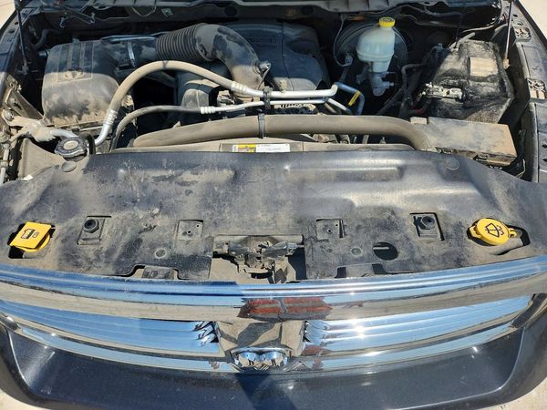 2015 RAM 1500 SLT
