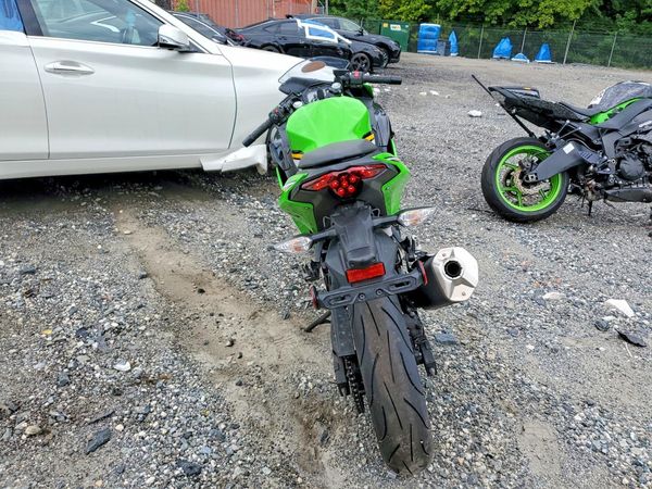 2025 KAWASAKI EX500