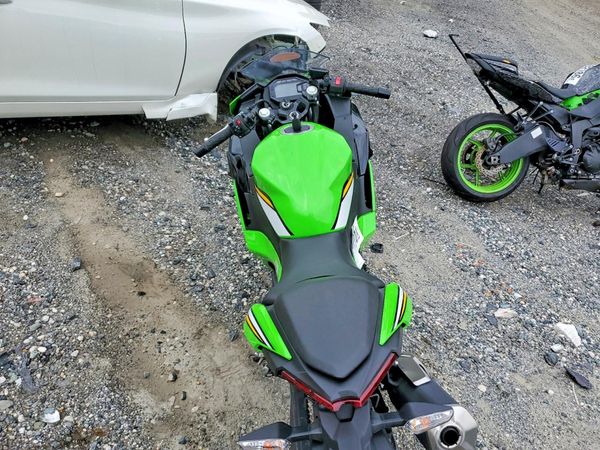 2025 KAWASAKI EX500