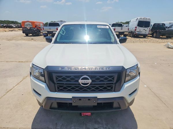 2022 NISSAN FRONTIER Crew Cab