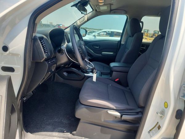2022 NISSAN FRONTIER Crew Cab