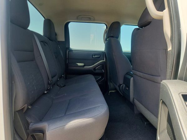2022 NISSAN FRONTIER Crew Cab
