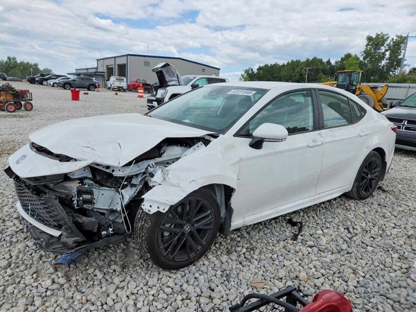 2026 TOYOTA CAMRY
