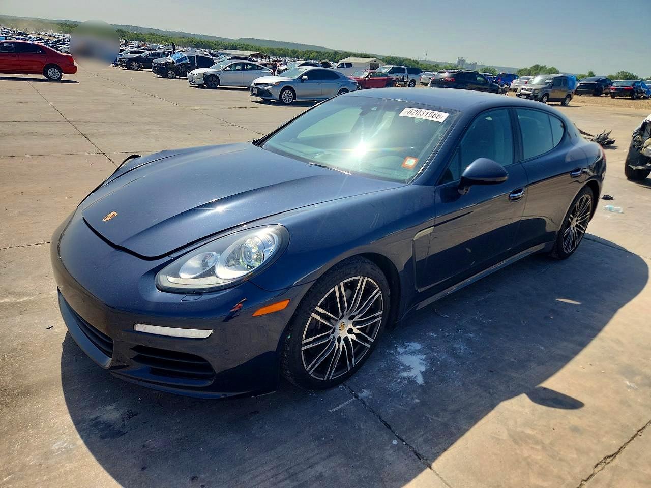 2015 PORSCHE PANAMERA Base (2WD), 4 (4WD)