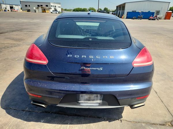 2015 PORSCHE PANAMERA Base (2WD), 4 (4WD)