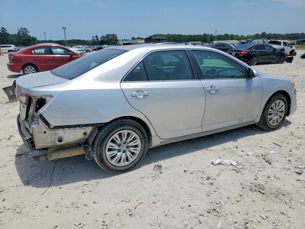 2013 TOYOTA CAMRY