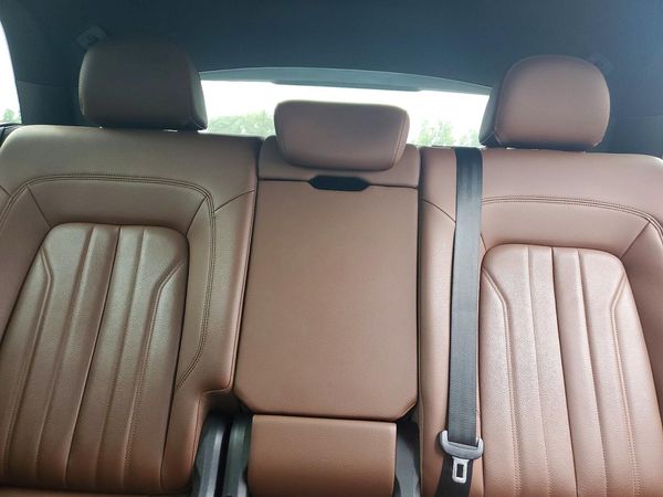 2019 AUDI Q5 quattro Premium Plus