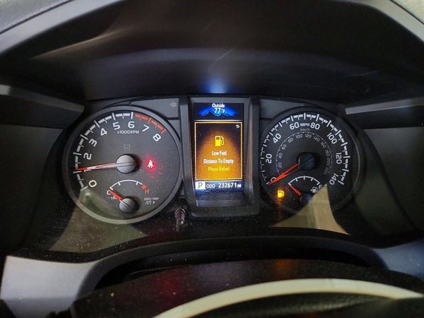 2021 TOYOTA TACOMA SR5