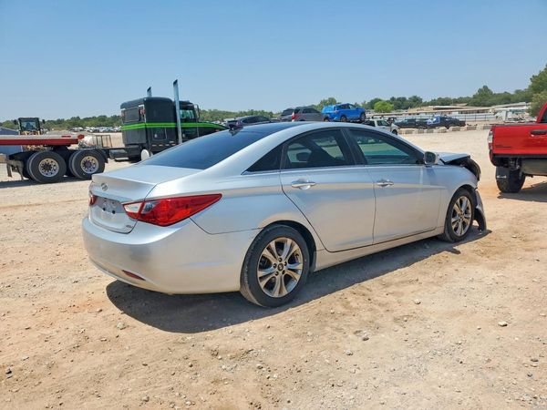 2012 HYUNDAI SONATA