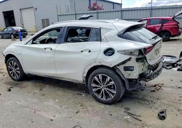 2018 INFINITI QX30