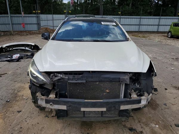 2018 INFINITI QX30