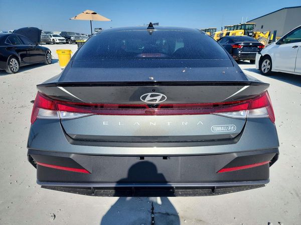 2026 HYUNDAI ELANTRA