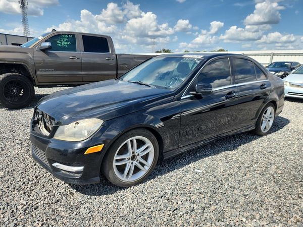 2012 MERCEDES-BENZ C