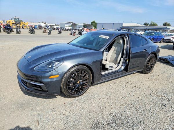2018 PORSCHE PANAMERA Base / 4