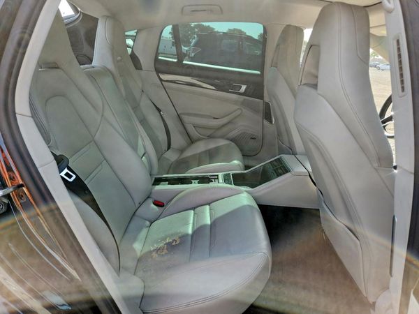 2018 PORSCHE PANAMERA Base / 4