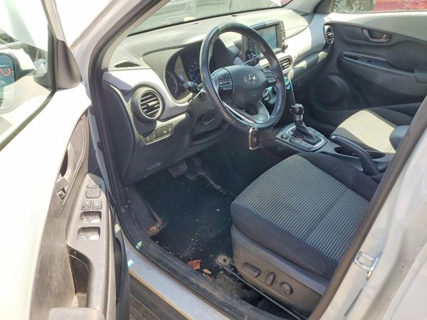 2018 HYUNDAI KONA SEL with Tech Pkg