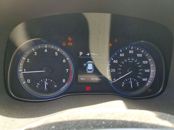 2018 HYUNDAI KONA SEL with Tech Pkg