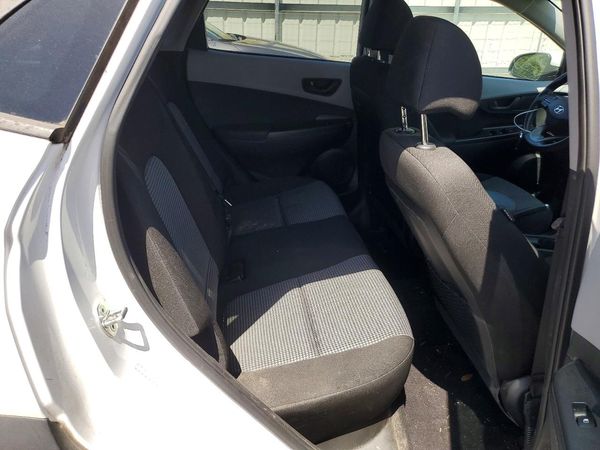 2018 HYUNDAI KONA SEL with Tech Pkg