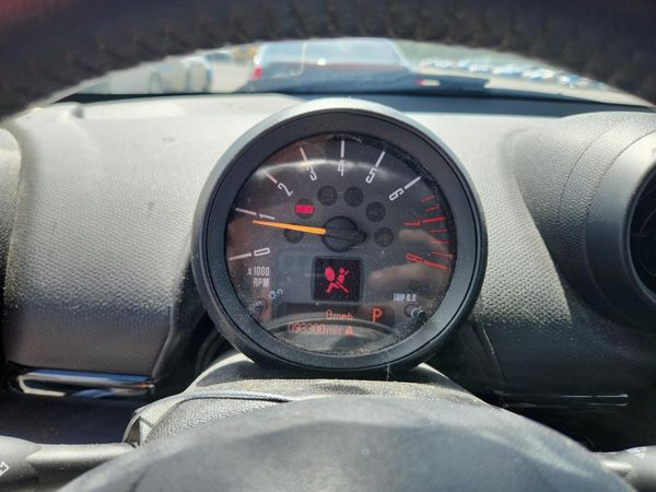 2015 MINI COOPER