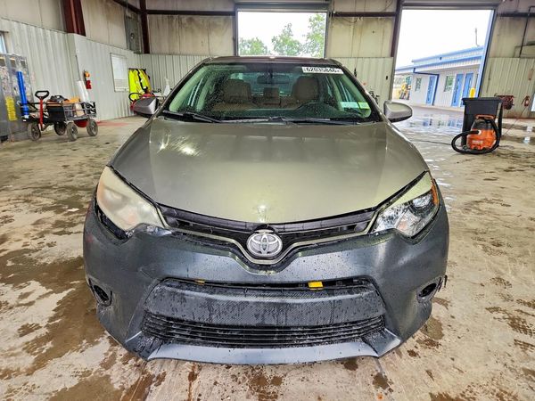 2015 TOYOTA COROLLA