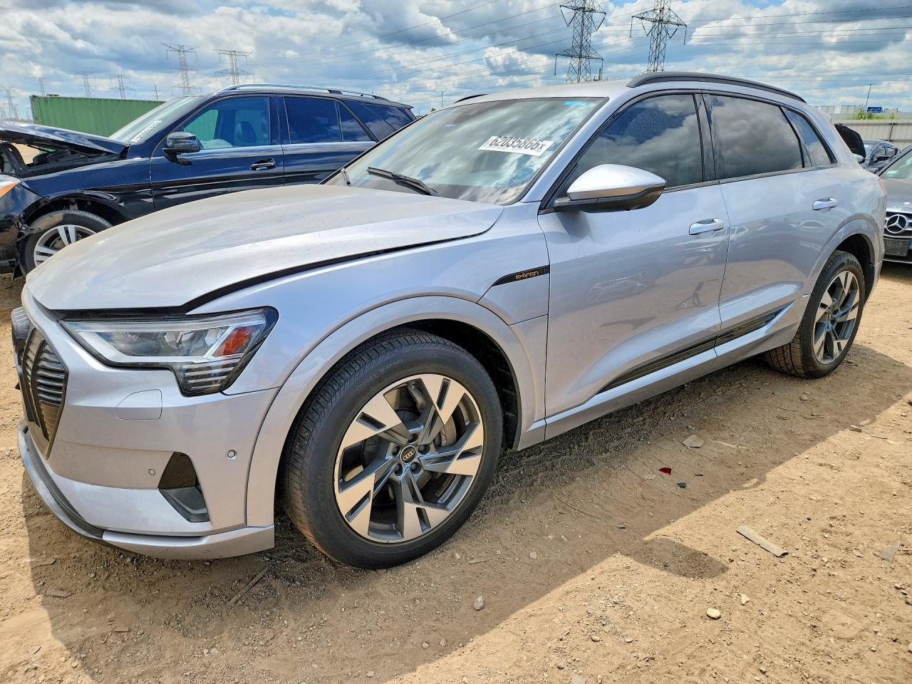 2022 AUDI E-TRON quattro Premium
