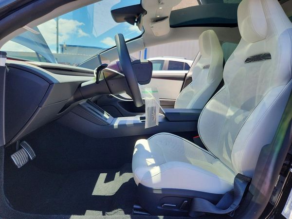 2026 TESLA MODEL 3 — DENT