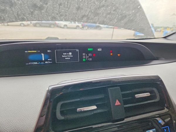2016 TOYOTA PRIUS