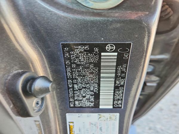 2016 TOYOTA PRIUS