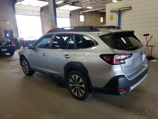 2023 SUBARU OUTBACK Limited