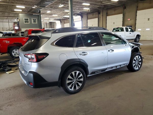 2023 SUBARU OUTBACK Limited