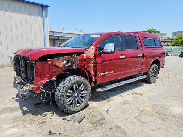 2022 NISSAN TITAN