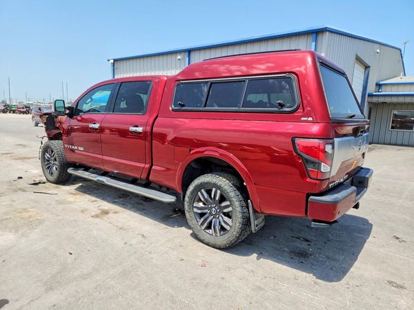 2022 NISSAN TITAN