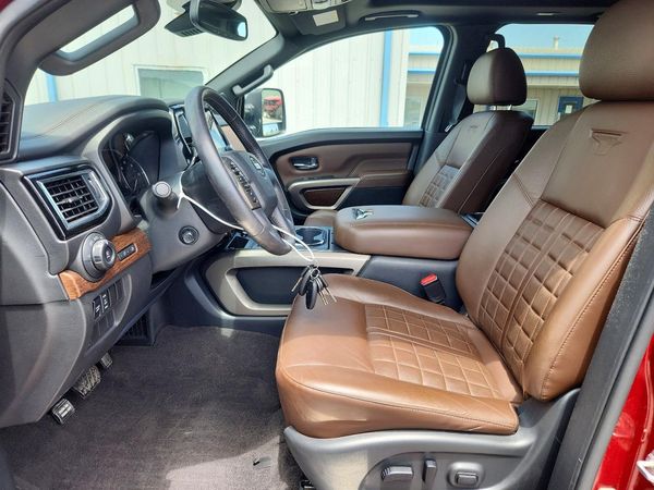 2022 NISSAN TITAN