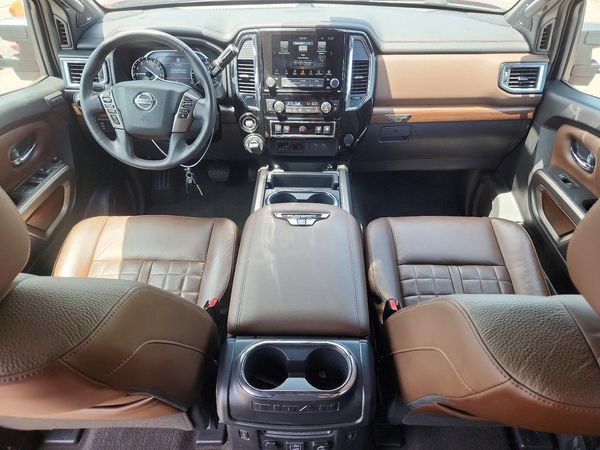 2022 NISSAN TITAN