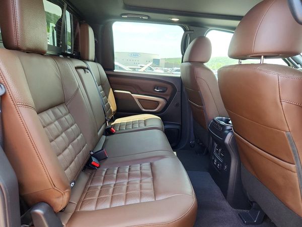 2022 NISSAN TITAN