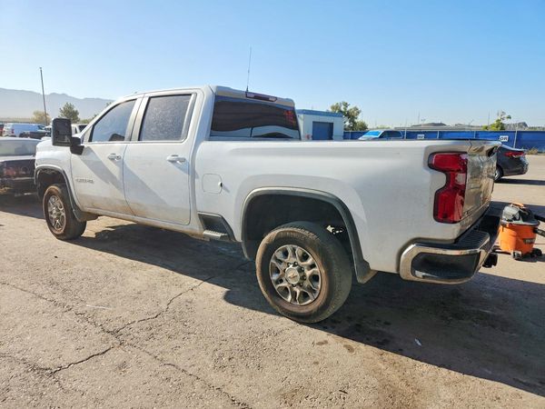 2022 CHEVROLET SILVERADO LT