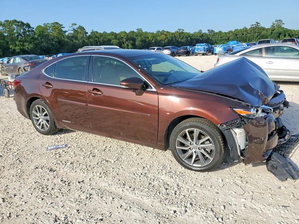 2017 LEXUS ES