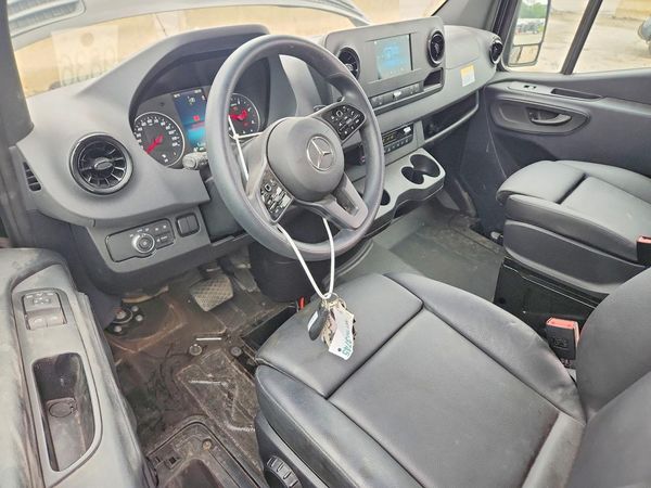 2024 MERCEDES-BENZ SPRINTER