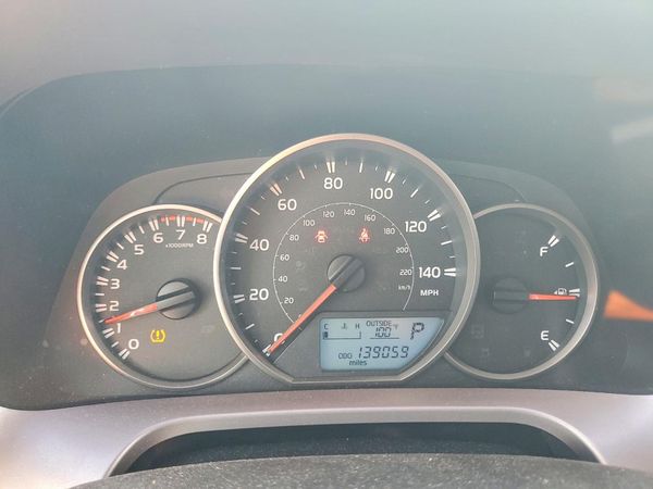 2016 TOYOTA RAV4 LE (X Grade)