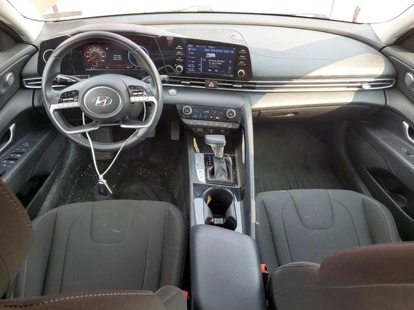 2021 HYUNDAI ELANTRA