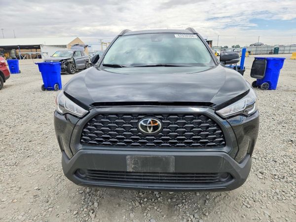 2022 TOYOTA COROLLA CROSS LE