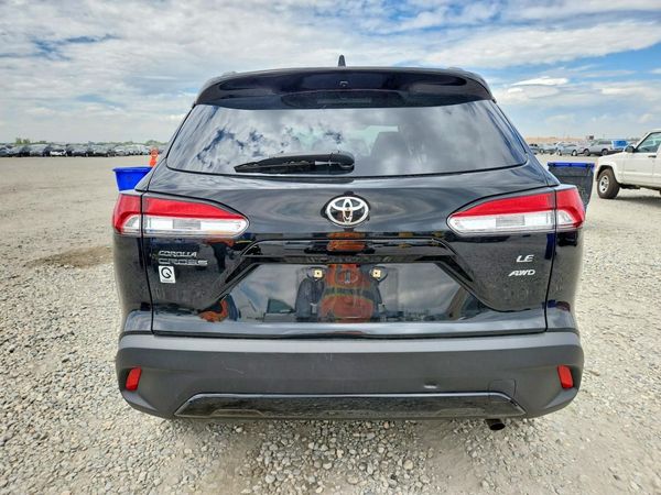 2022 TOYOTA COROLLA CROSS LE