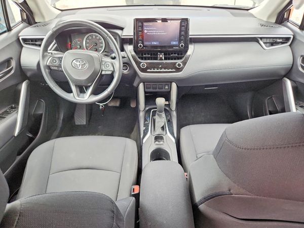 2022 TOYOTA COROLLA CROSS LE