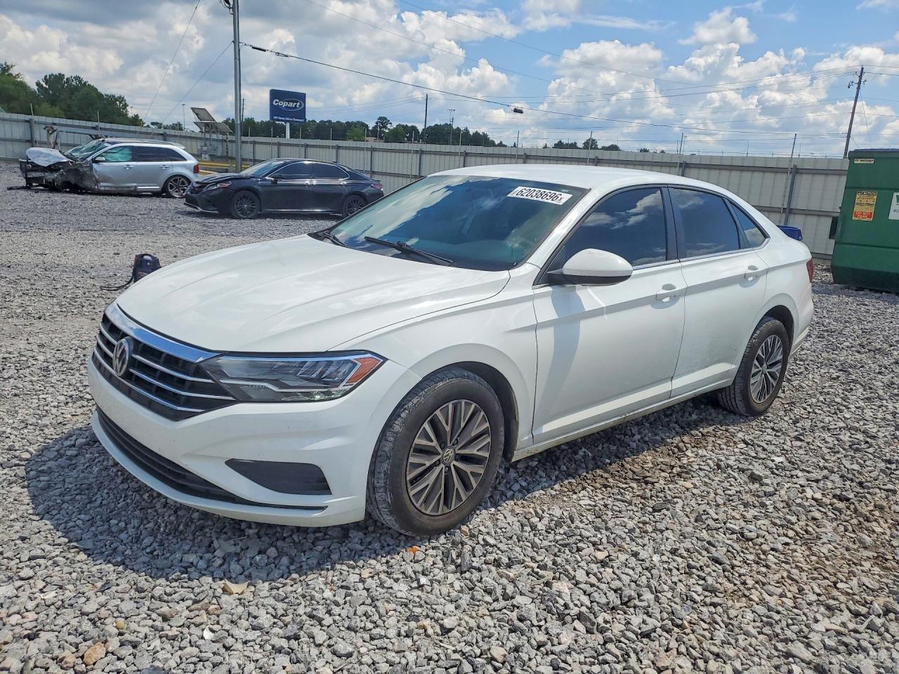 2021 VOLKSWAGEN JETTA S / SE / R-Line